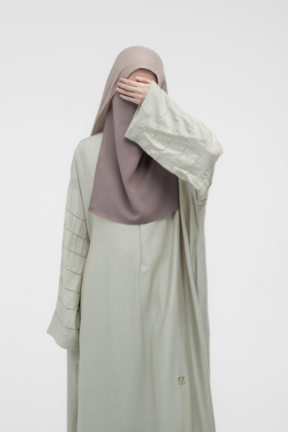 ALBA PLEATED ABAYA