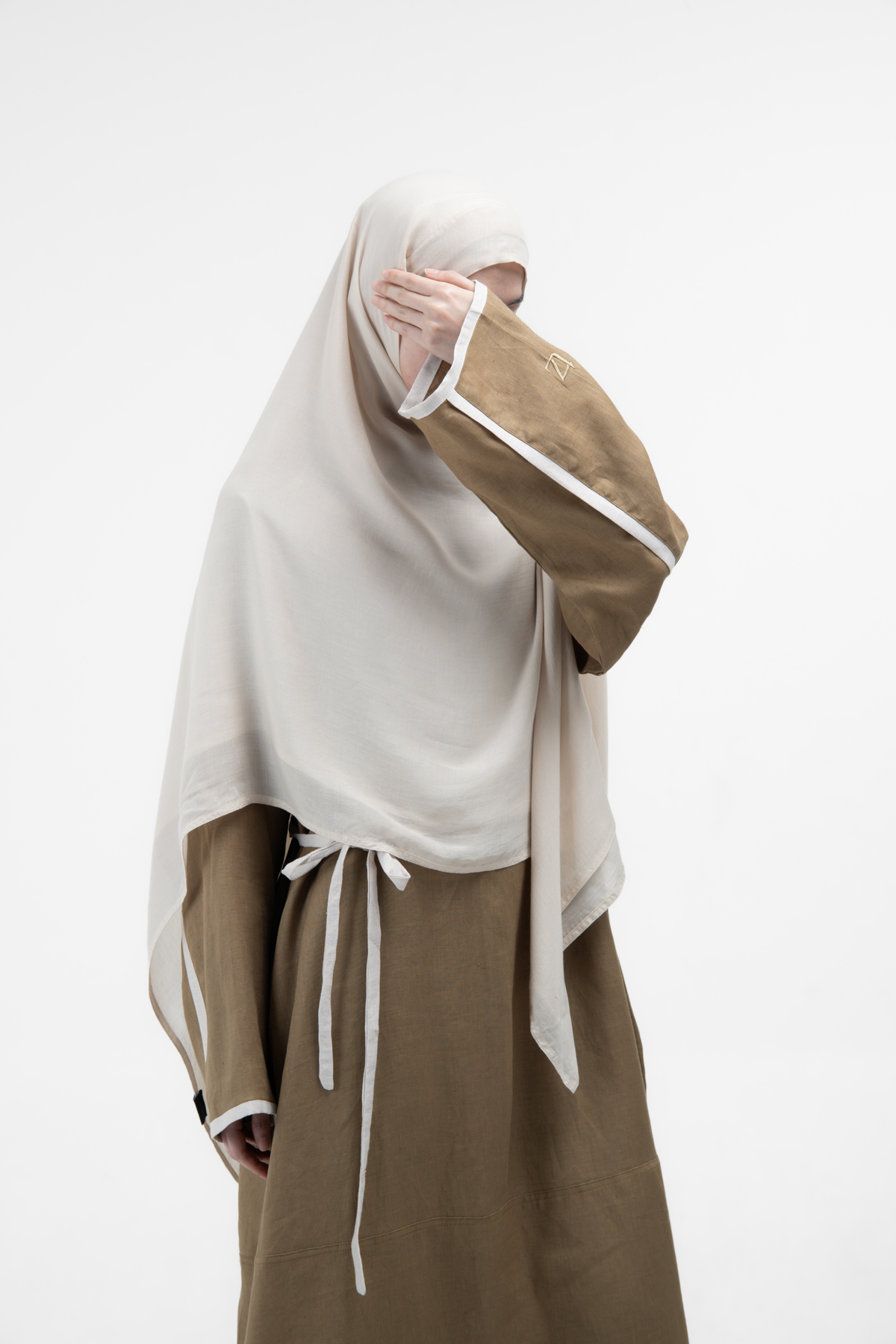 CELESTE LINE ABAYA