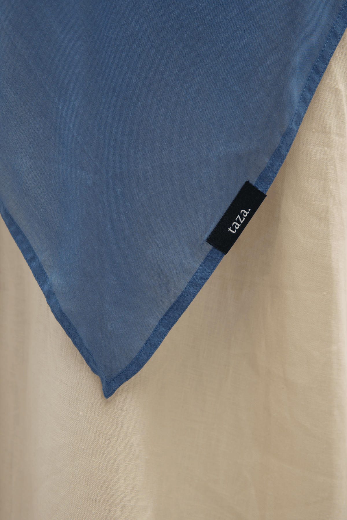 CELIA SQUARE KHIMAR