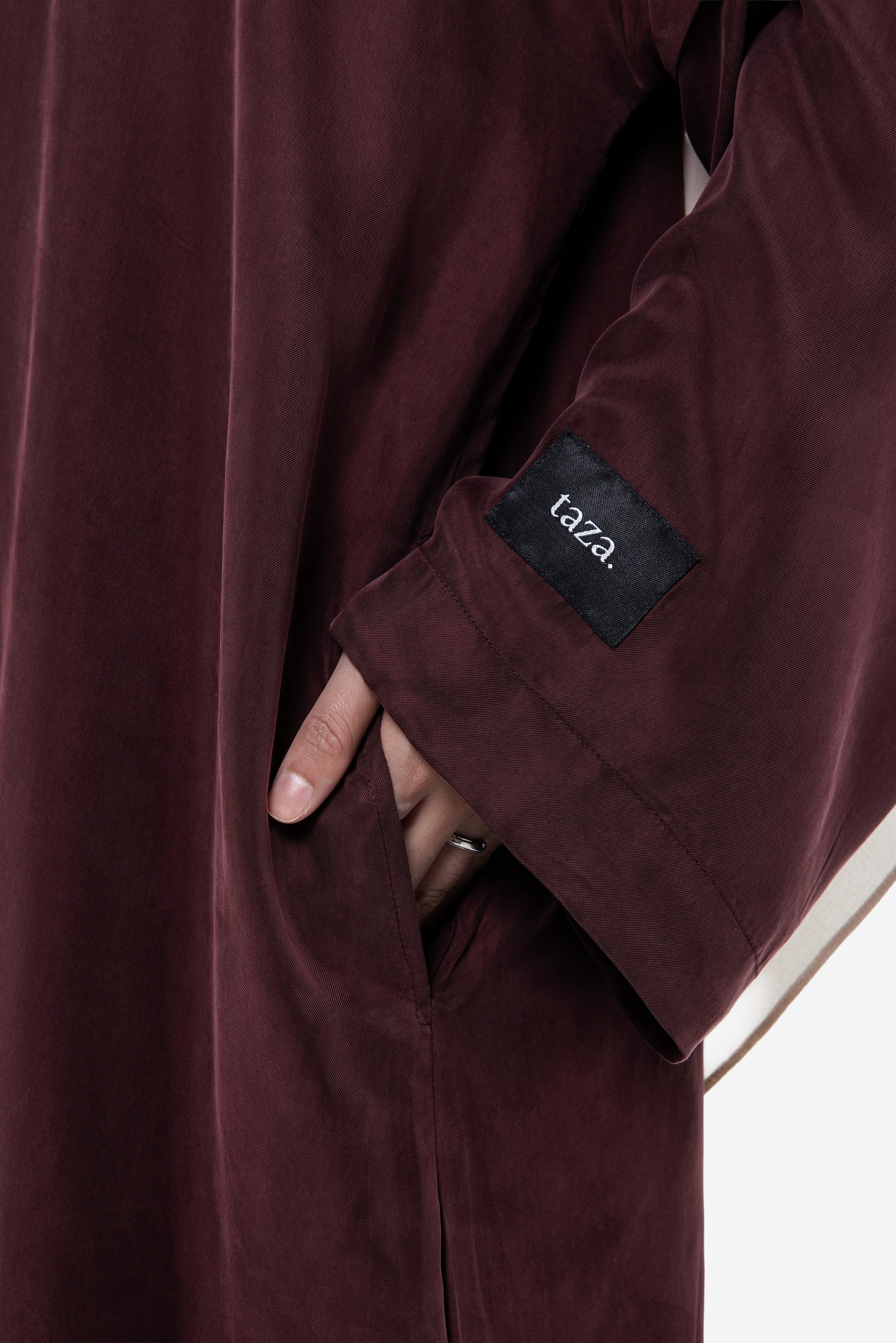 FINA ABAYA 1.0