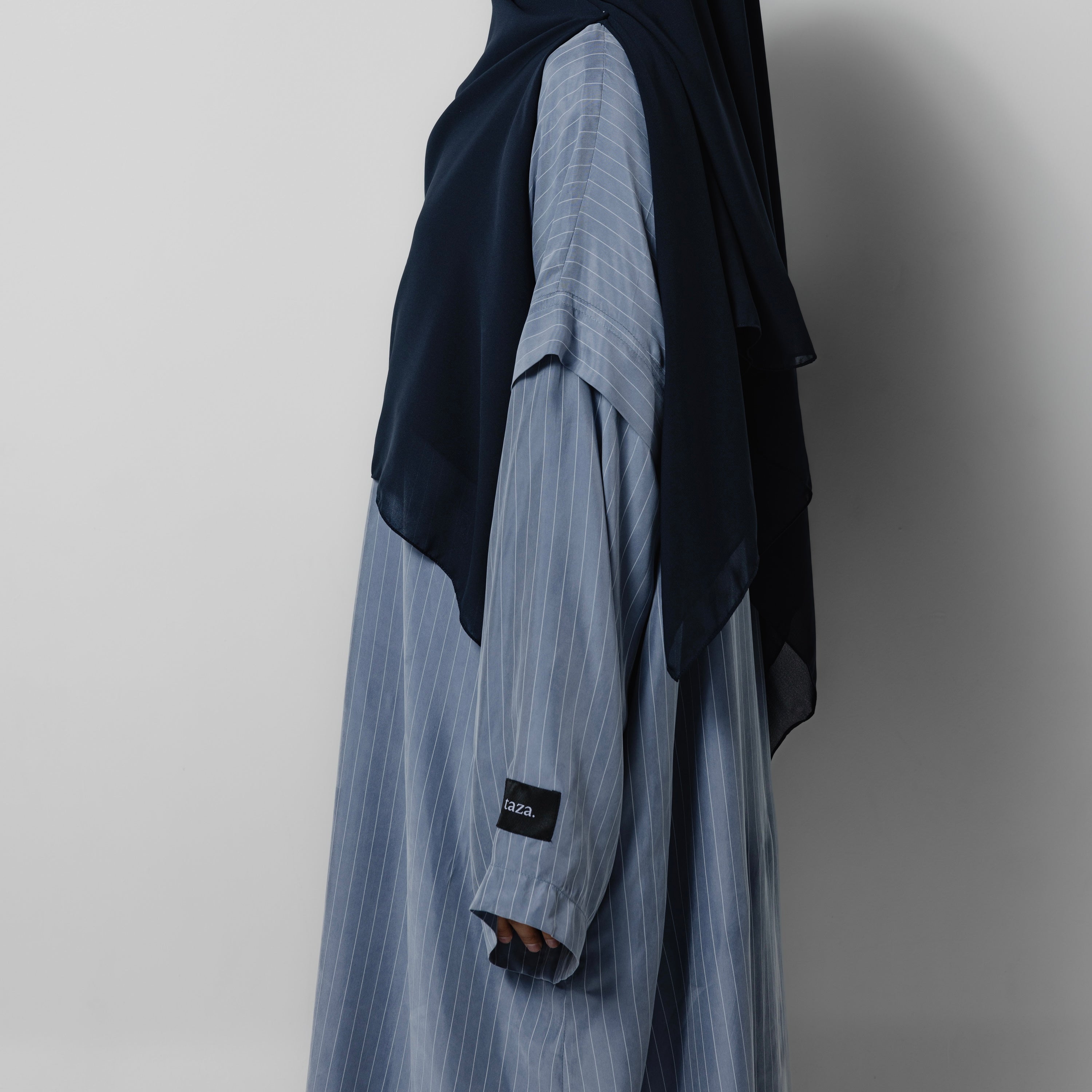 FINA 1.0 ABAYA - STRIPE EDITION (Exclusive Collection)