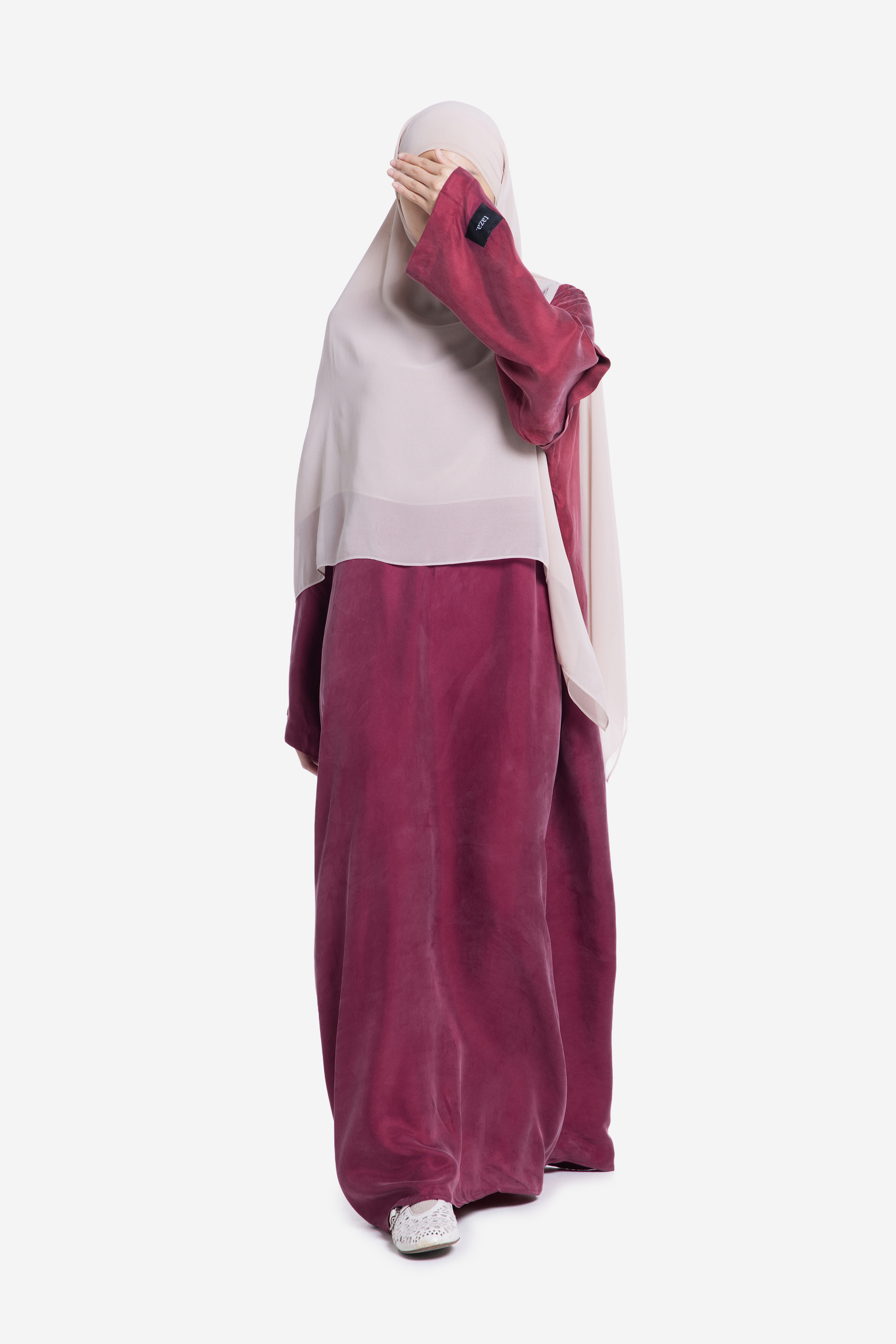 FINA ABAYA