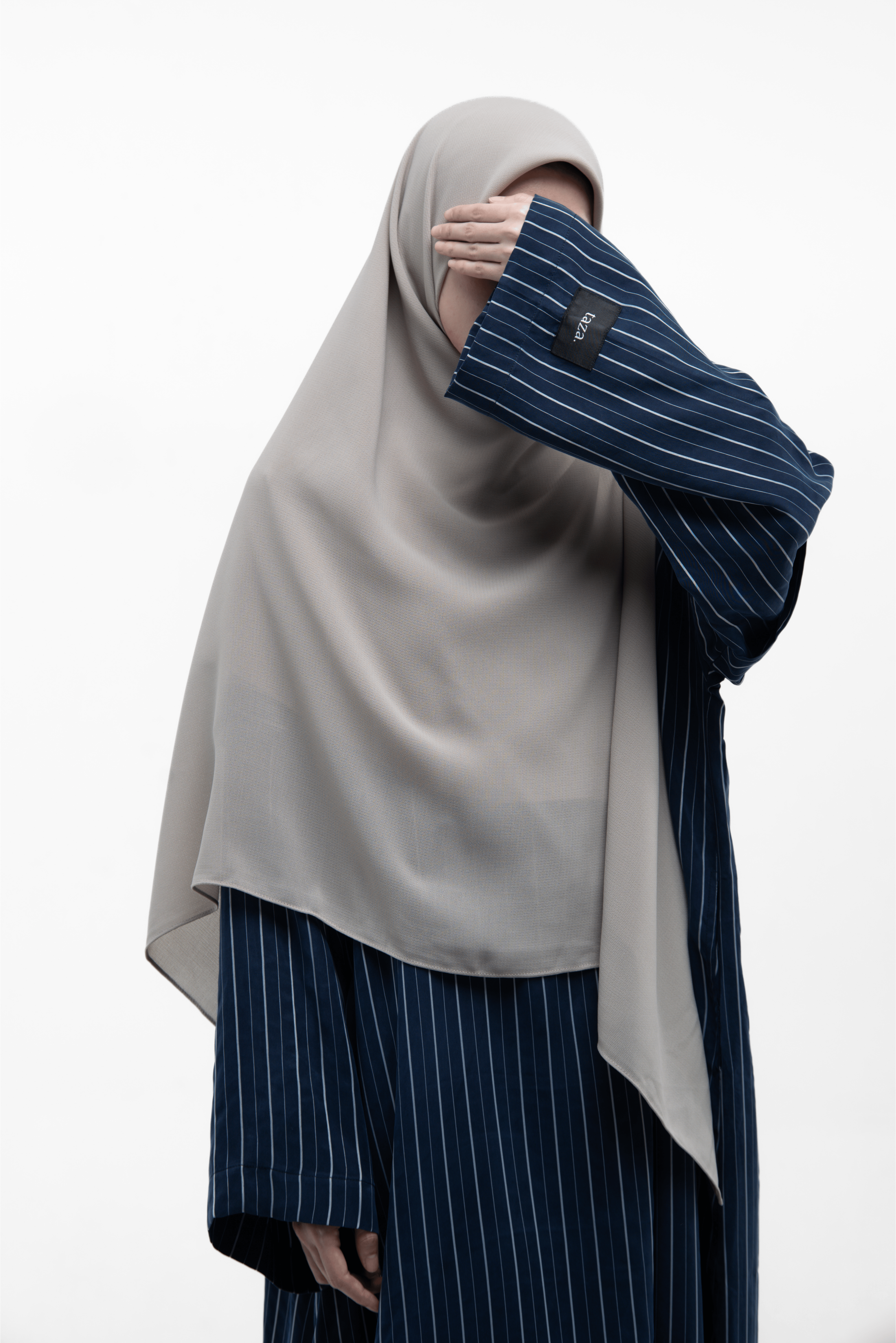 FINA ABAYA - STRIPE EDITION