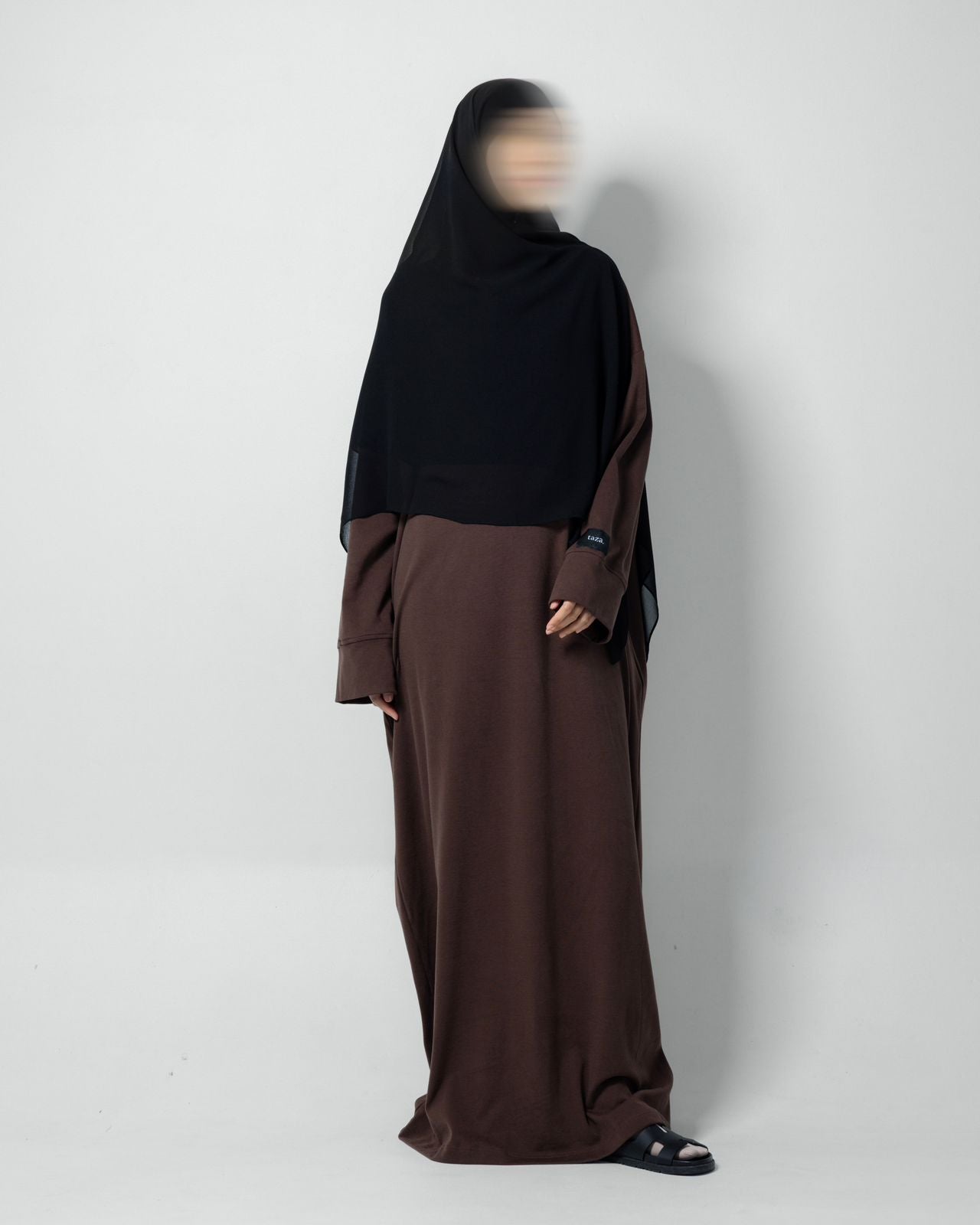 HIRA ABAYA