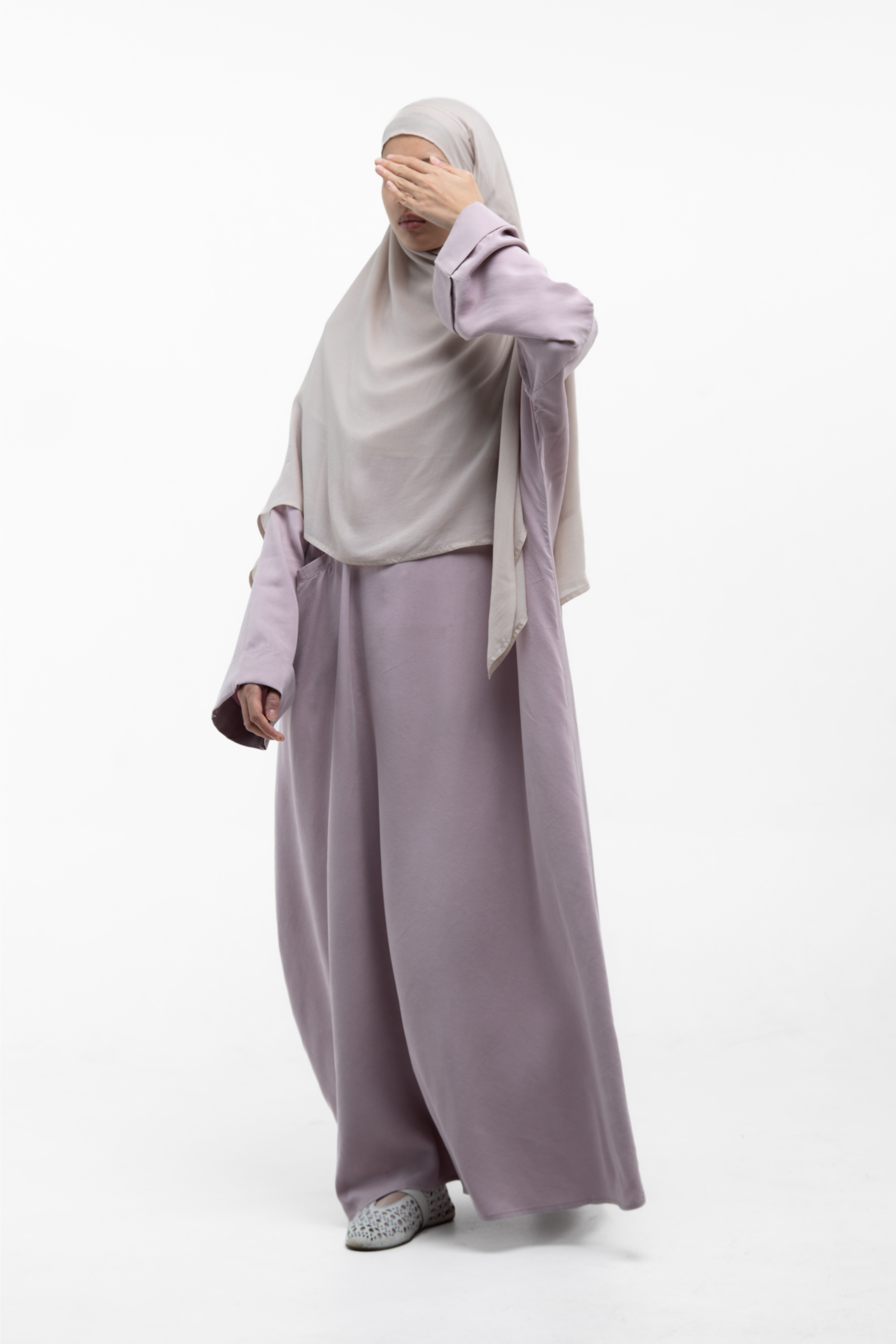 LEYA ABAYA 2.0
