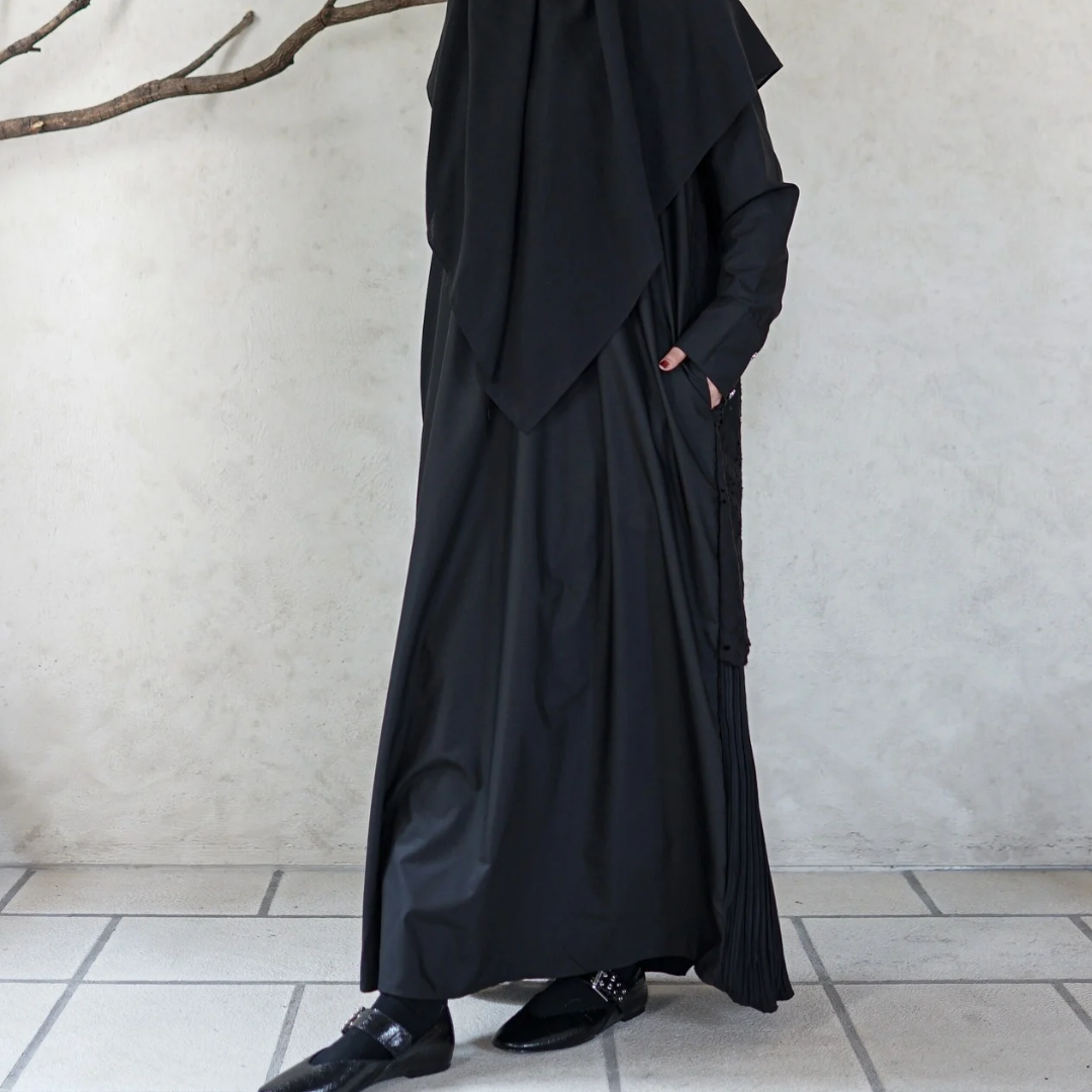 ZEYA LACE ABAYA