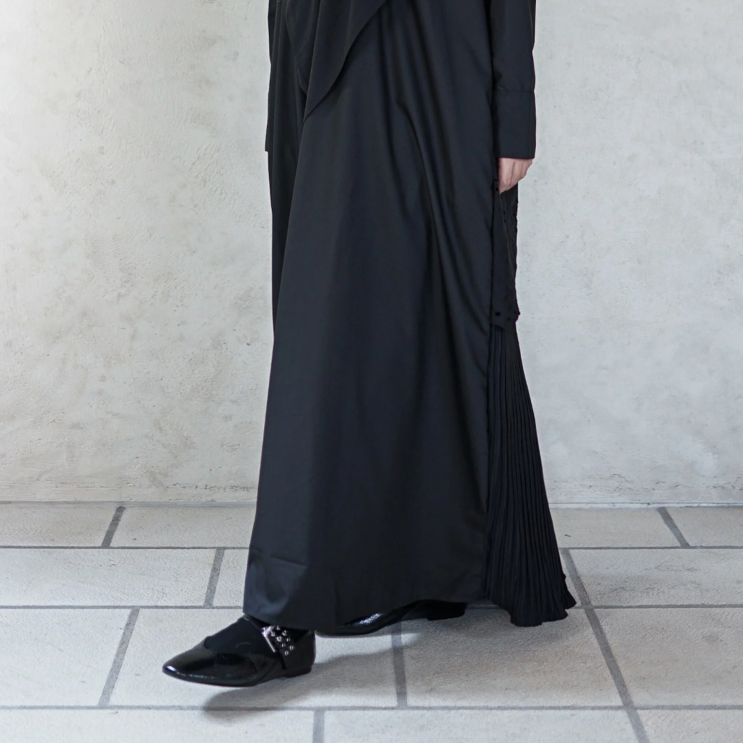 ZEYA LACE ABAYA