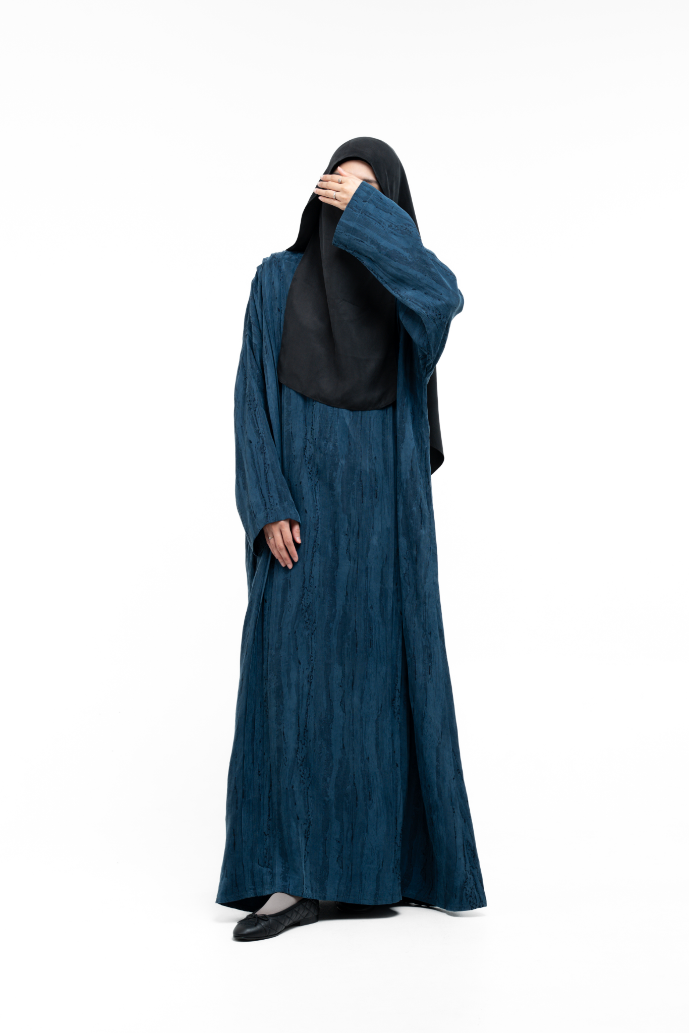 TEEQA ABAYA