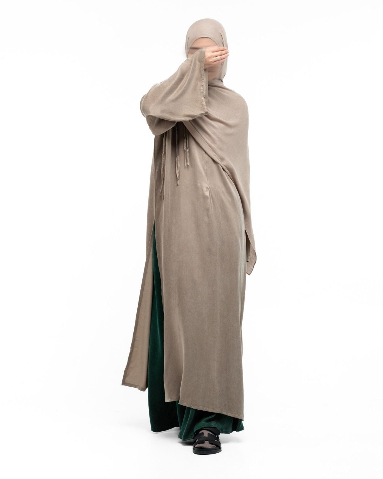 THAYA SET — TWO TONE