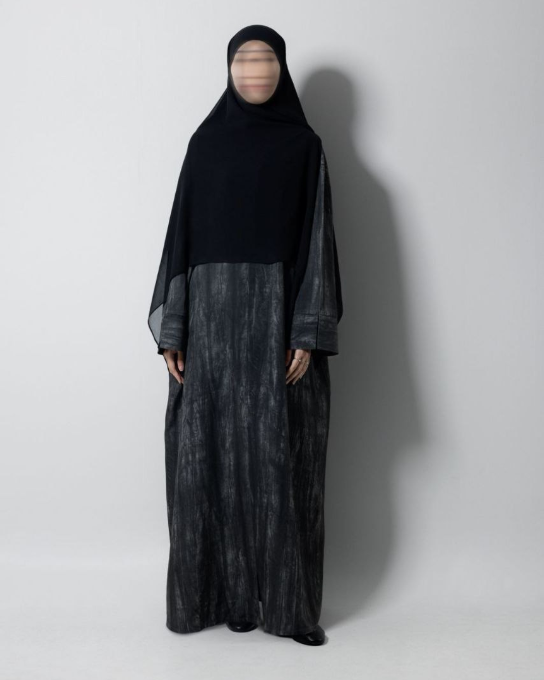 ESSENTIALS ABAYA
