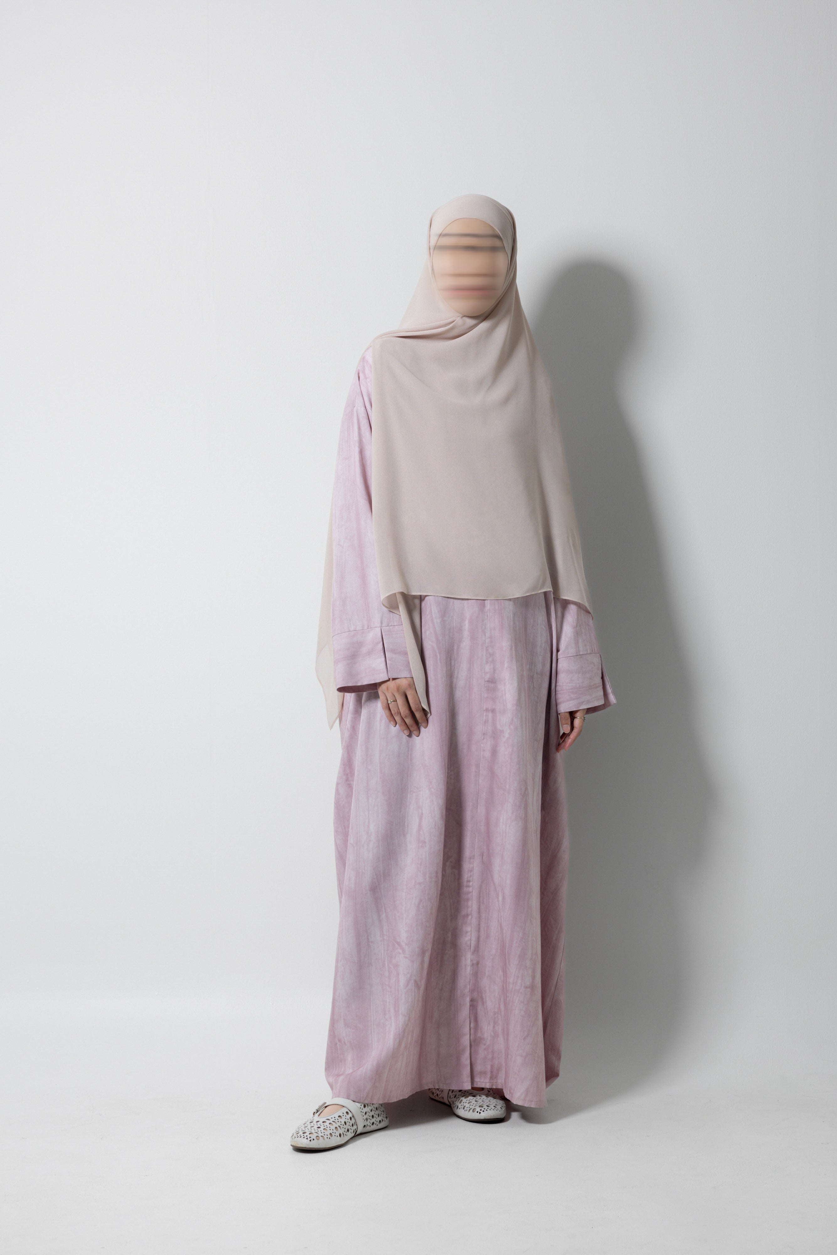 ESSENTIALS ABAYA