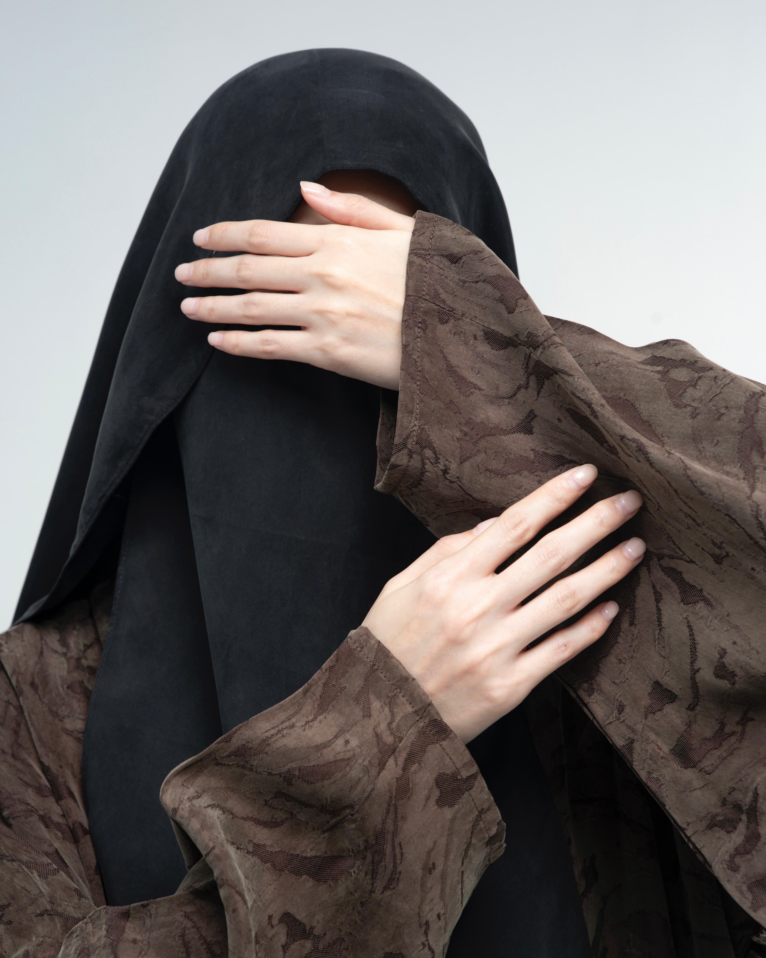 FAYE ABAYA - BARREL SLEEVE