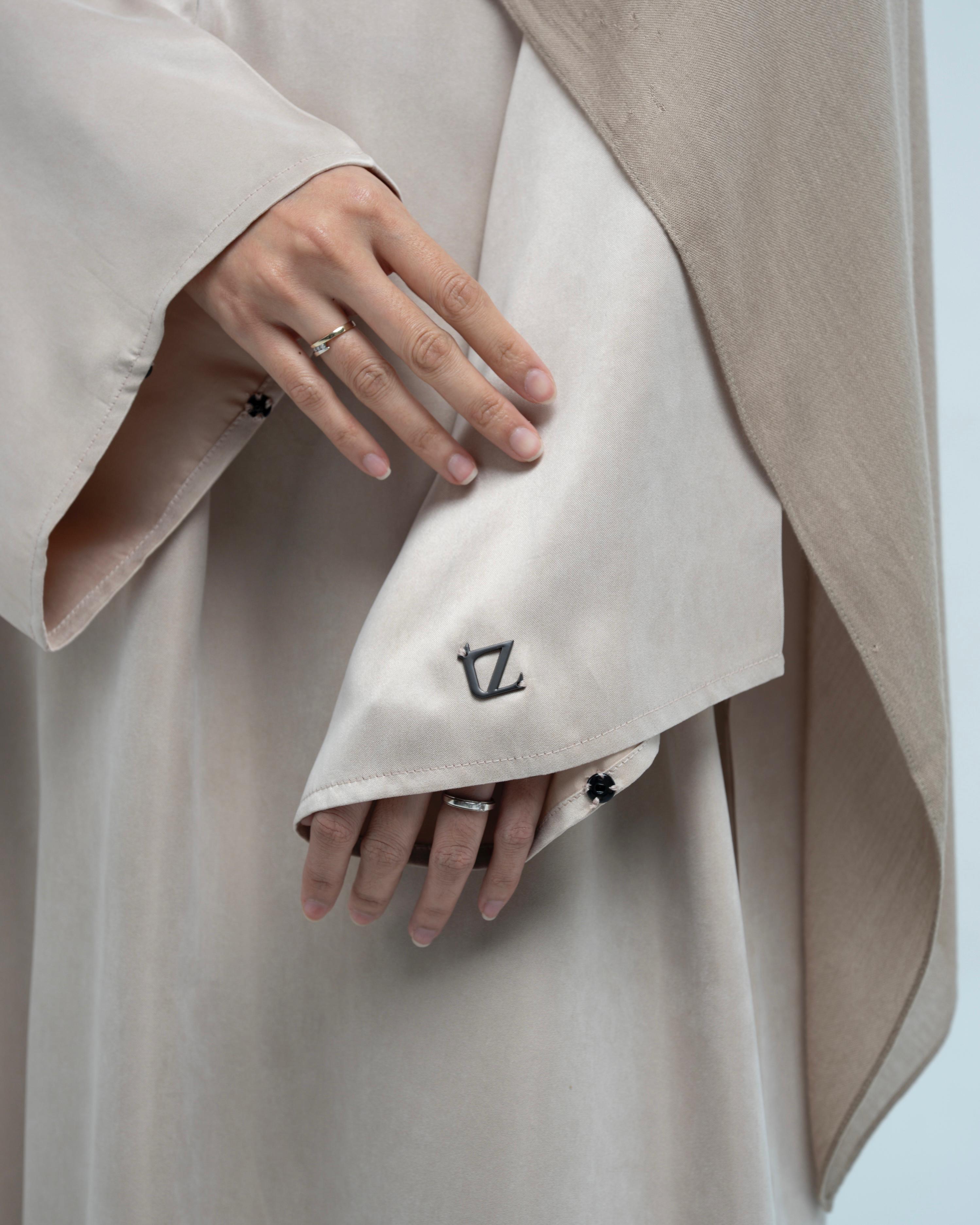 FAYE ABAYA ESSENTIALS - WIDE SLEEVE