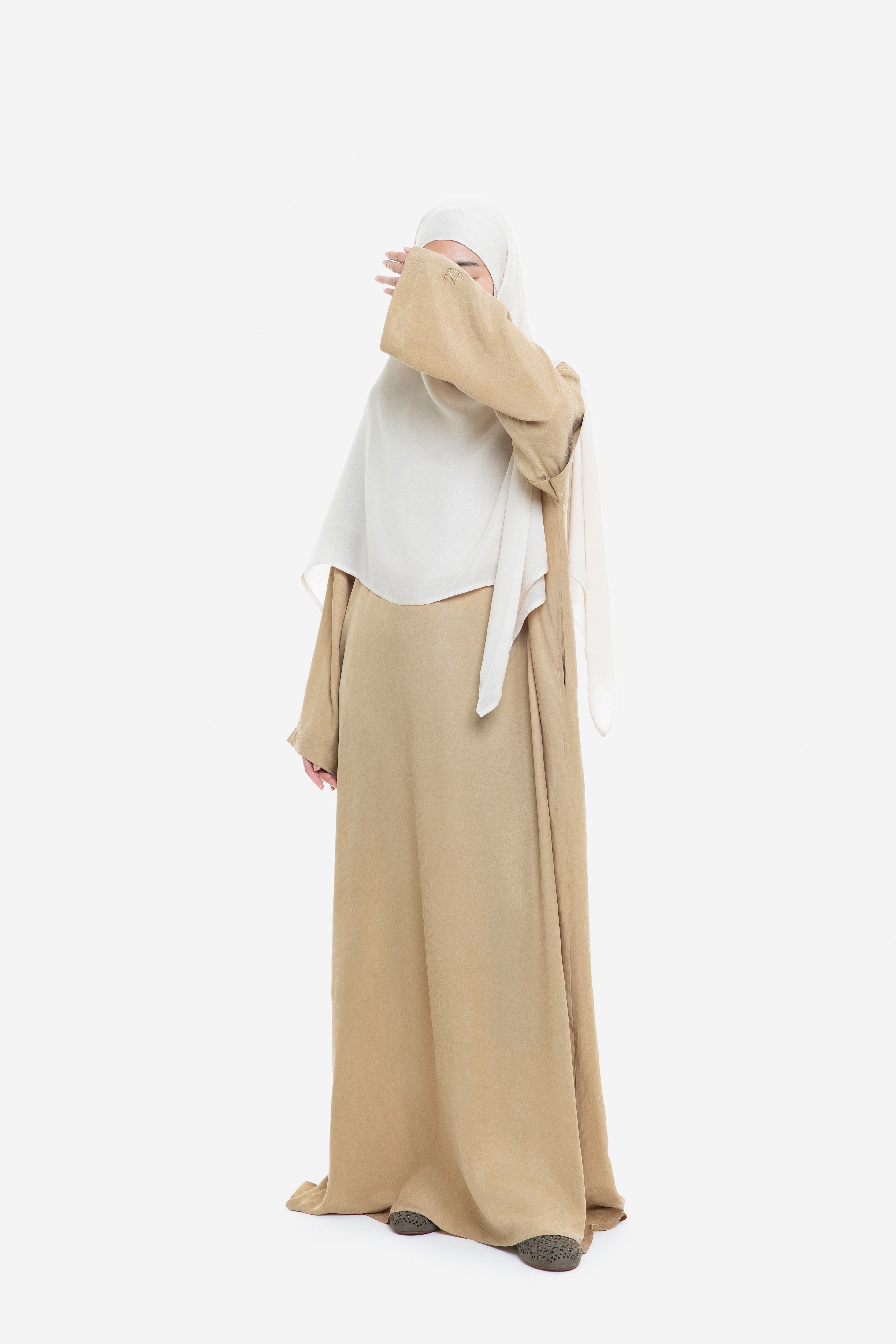 FINA ABAYA