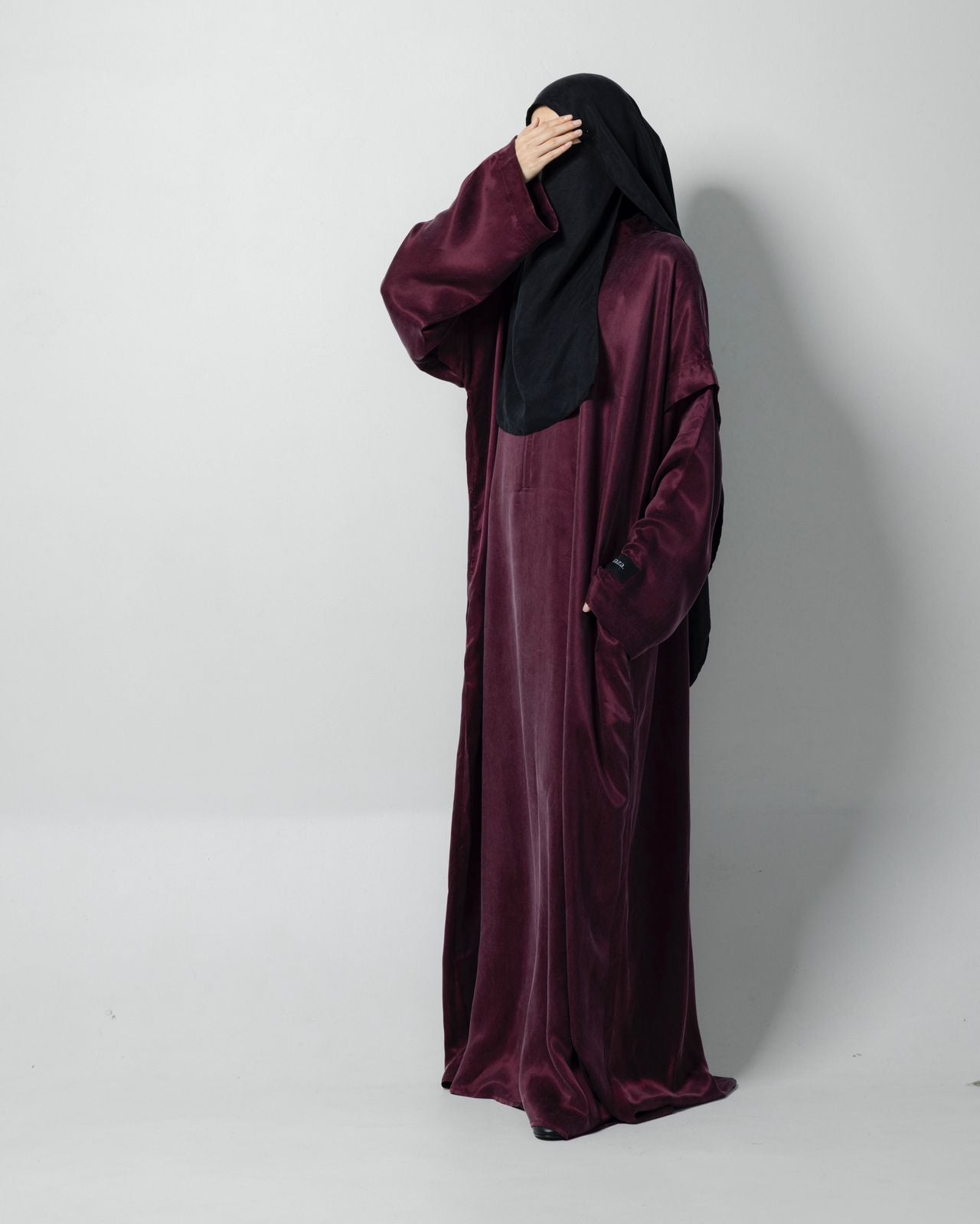 FINA ABAYA COUTURE