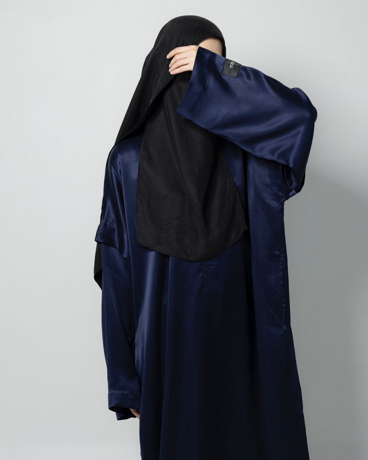 FINA ABAYA COUTURE