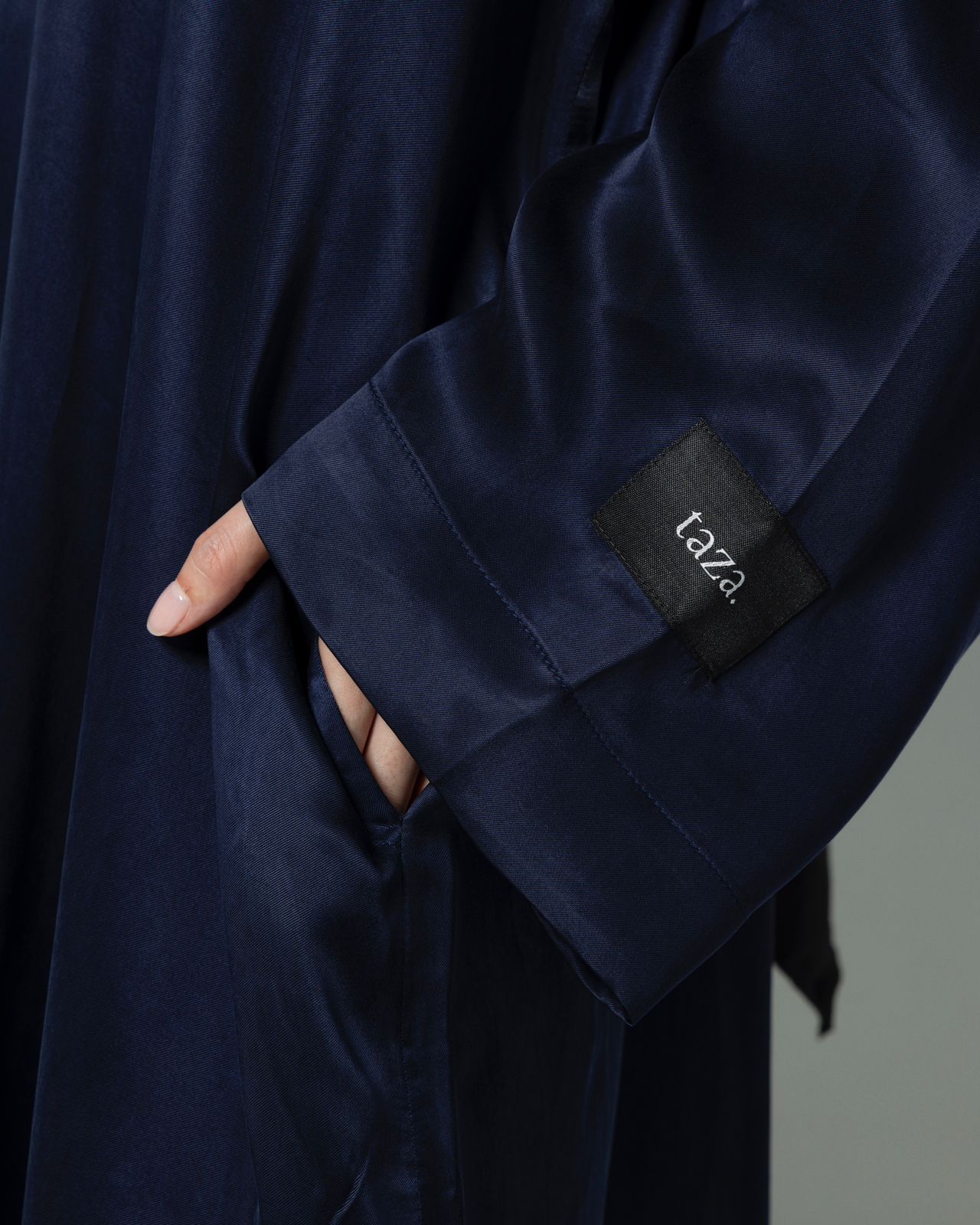 FINA ABAYA COUTURE