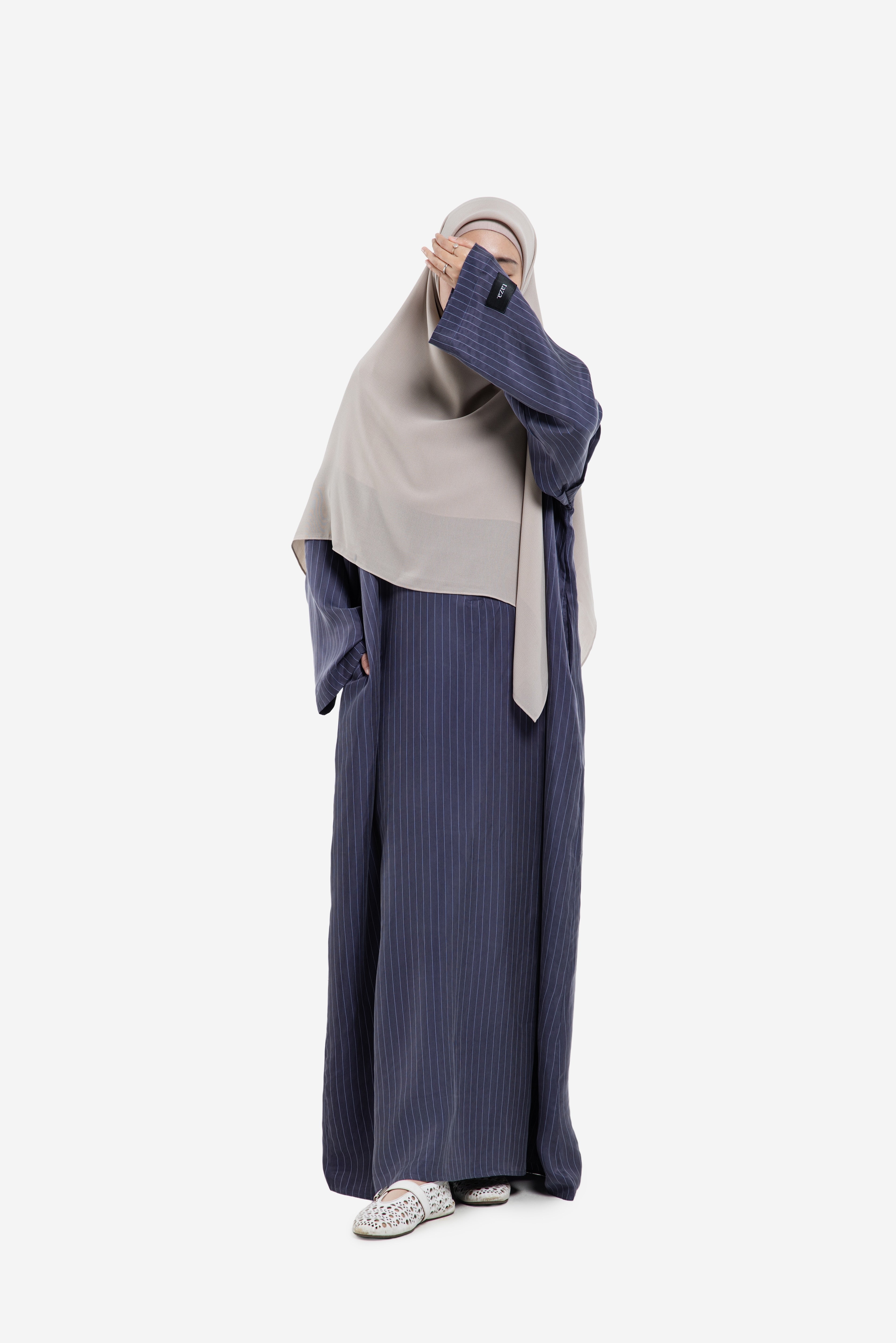 FINA ABAYA – STRIPE EDITION
