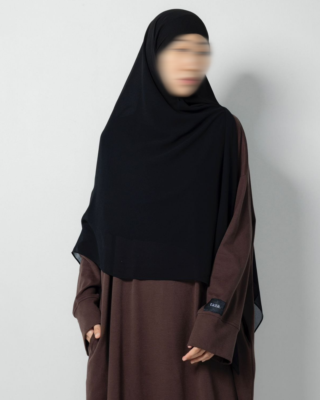 HIRA ABAYA