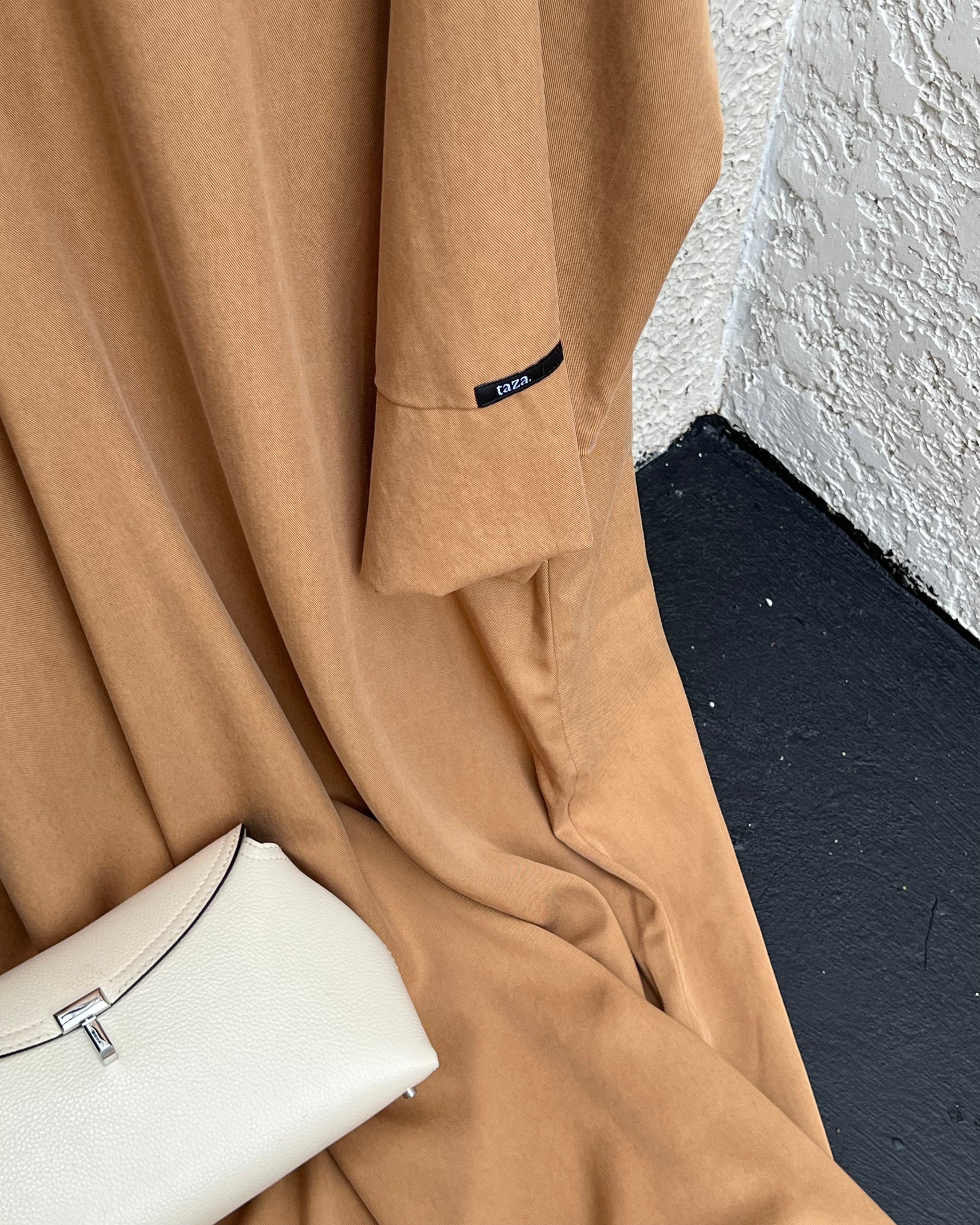 NEIMA ABAYA