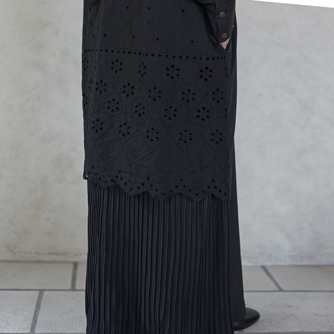 ZEYA LACE ABAYA