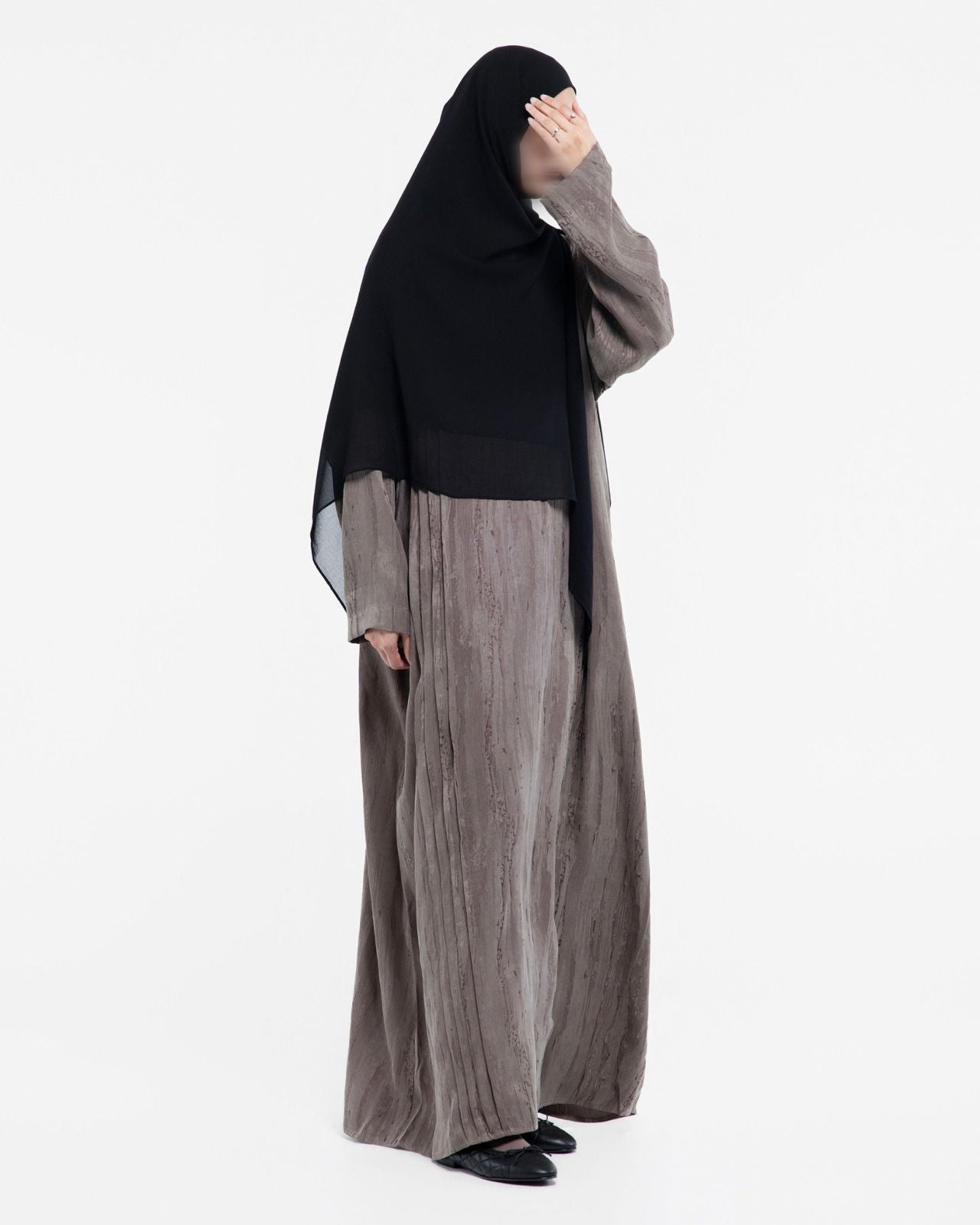 TEEQA ABAYA